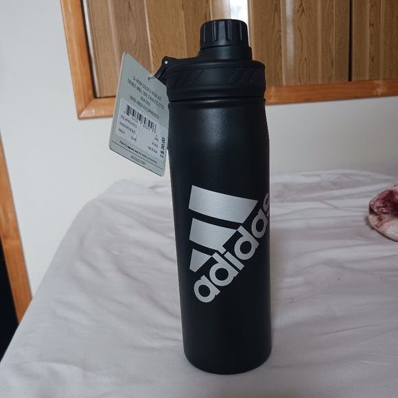 Water bottle - Picture 2 of 4